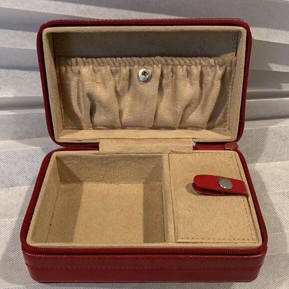 NORDSTROM jewelry box patent leather zip closure top handle divided compartment - Picture 8 of 15